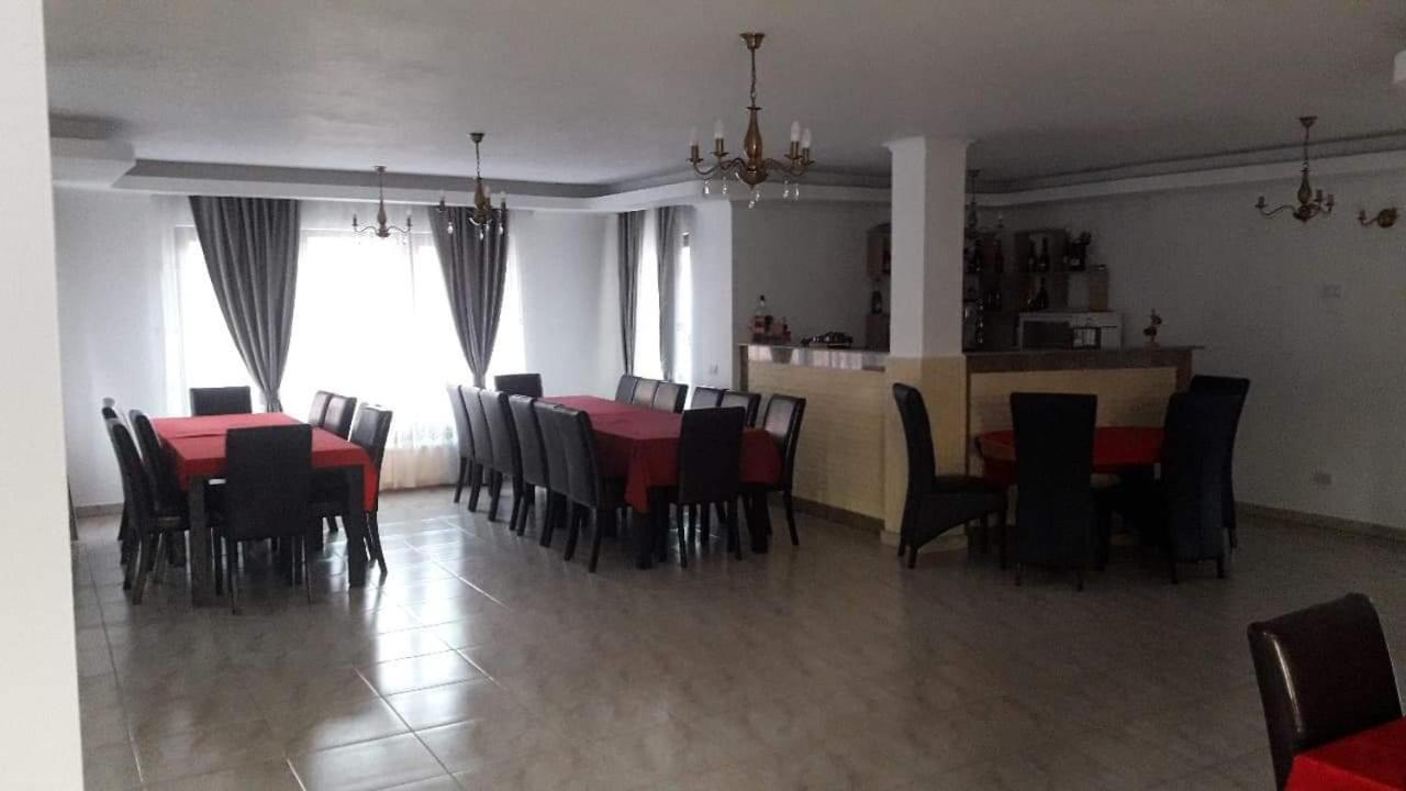 Hotel La Casa Alana Viseu de Jos Esterno foto