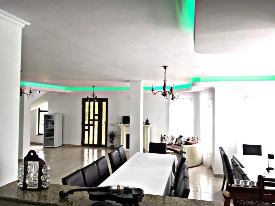 Hotel La Casa Alana Viseu de Jos Esterno foto